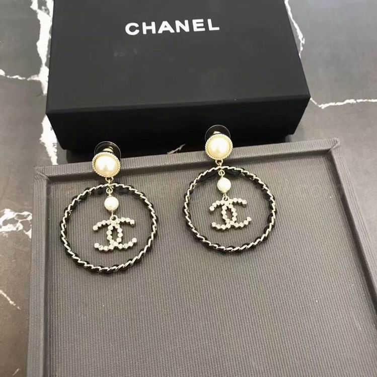 Chanel Earrings 827